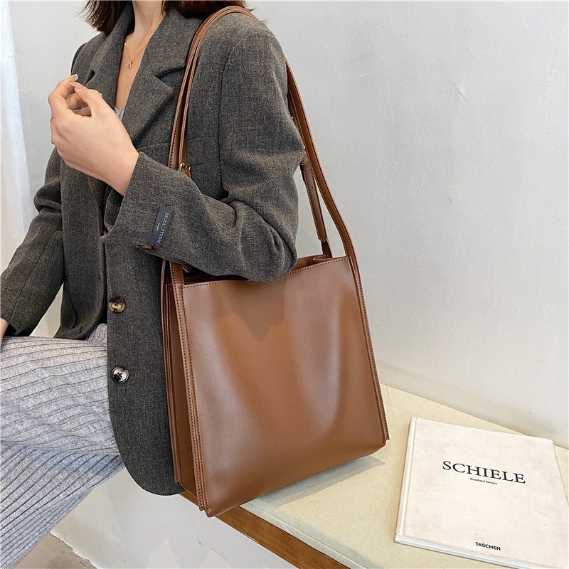 LUNA – PU Shoulder Bag