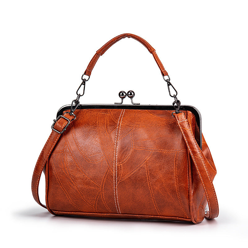 AVA – Crossbody Clip Bag