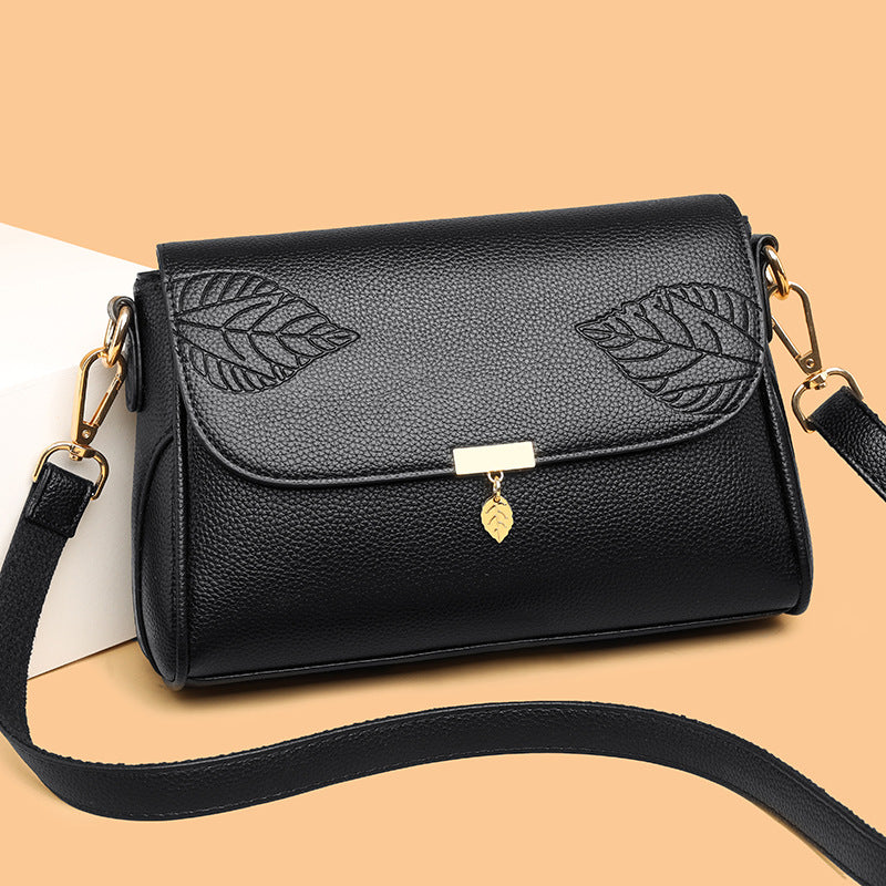 ELARA – Simple Shoulder Bag