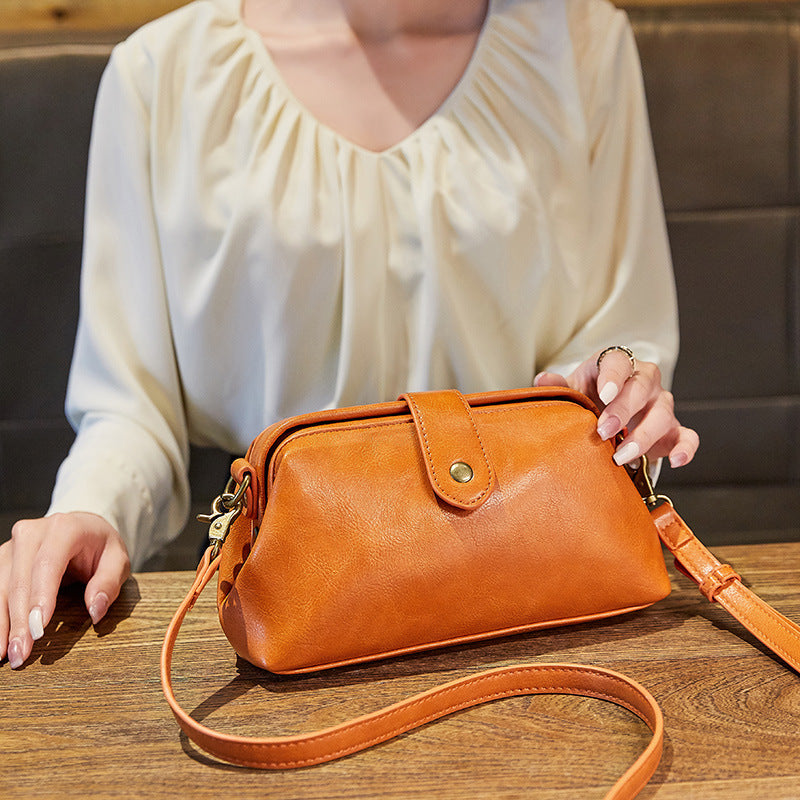 VIVARA – Retro Messenger Bag